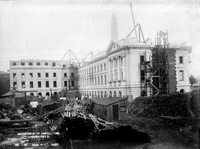 1907 (Mar 4) West Wing Lab USDA Construction Photo Collection (1)