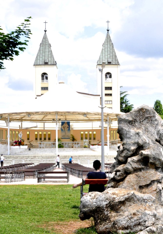 Saint James Church (St. Jakov) Medjugorje - Hotel Pansion Porta - Bosnia Herzegovina - Creative Commons by gnuckx