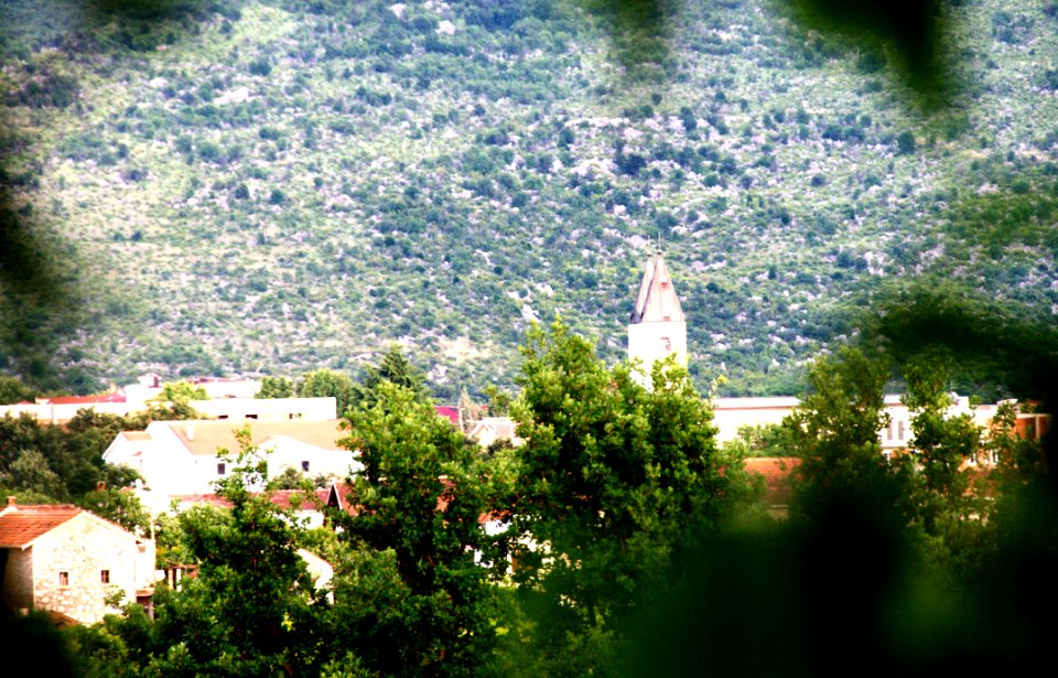 Saint James Church (St. Jakov) Medjugorje - Hotel Pansion Porta - Bosnia Herzegovina - Creative Commons by gnuckx