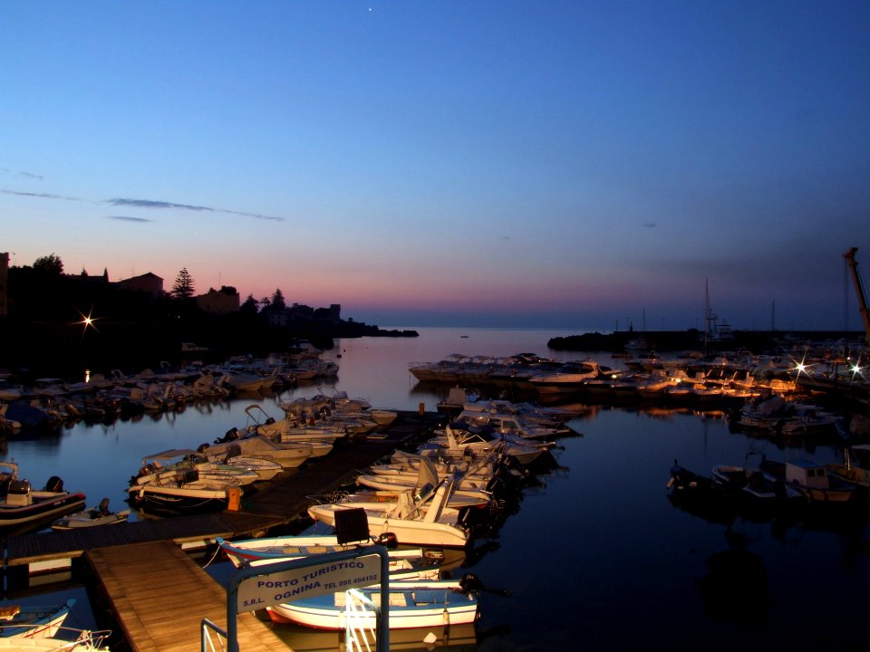Porto Ulisse-Ognina-Catania-Sicilia-Italy - Creative Commons by gnuckx