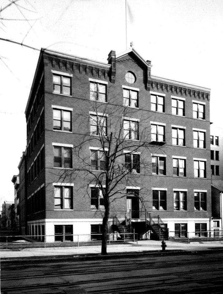 1912 (ca) 200 14th St SW USDA Construction Photo Collection (1)