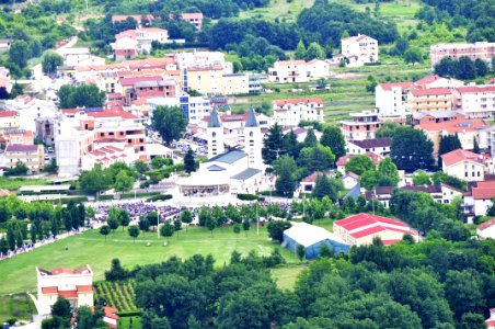 Saint James Church (St. Jakov) Medjugorje - Hotel Pansion Porta - Bosnia Herzegovina - Creative Commons by gnuckx