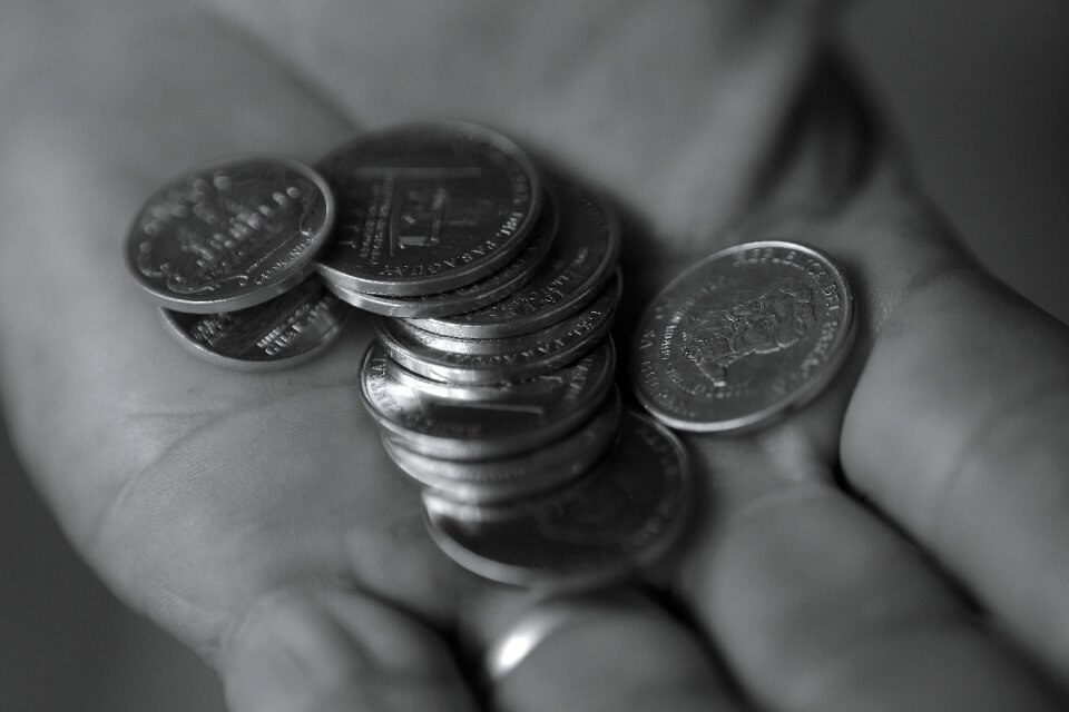 Currency coins round