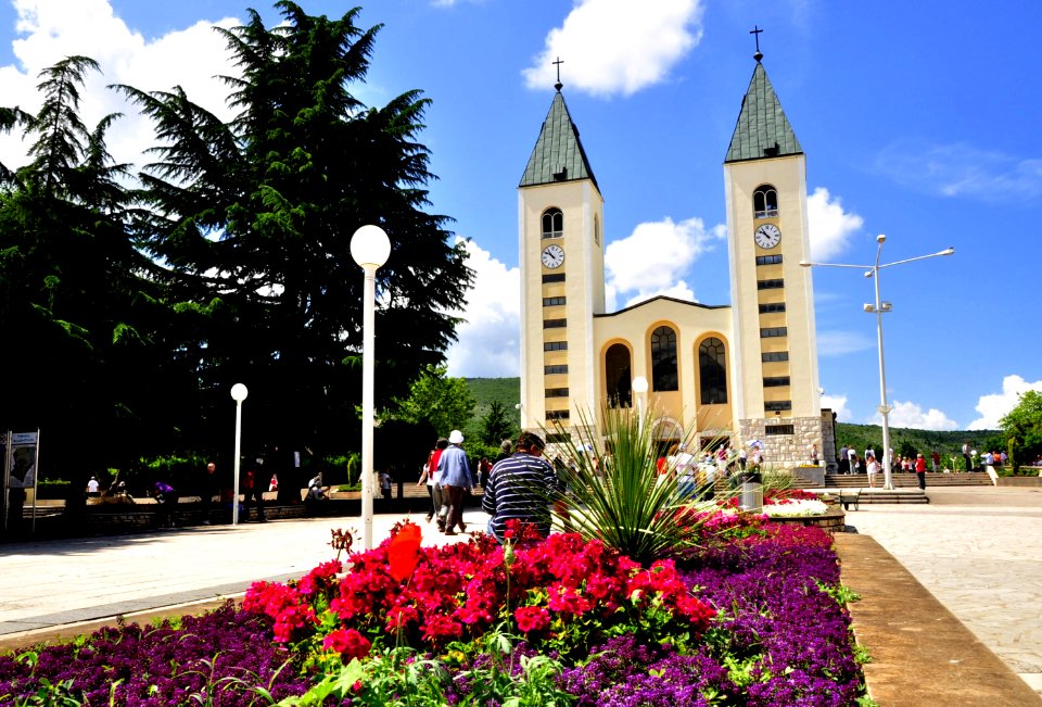Saint James Church (St. Jakov) Medjugorje - Hotel Pansion Porta - Bosnia Herzegovina - Creative Commons by gnuckx