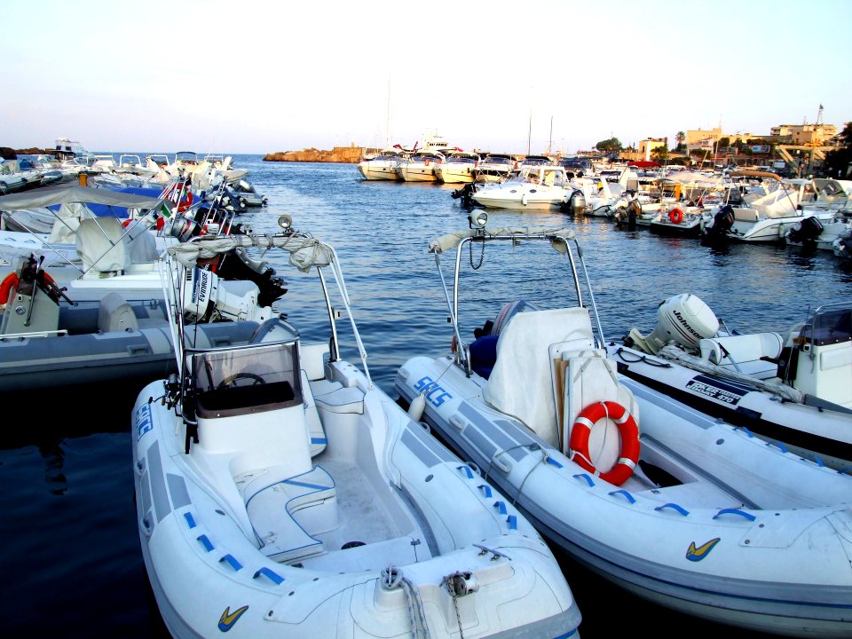Porto Ulisse-Ognina-Catania-Sicilia-Italy - Creative Commons by gnuckx