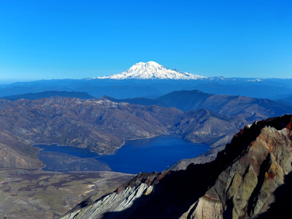 Mt. St. Helens Summit Trail in WA