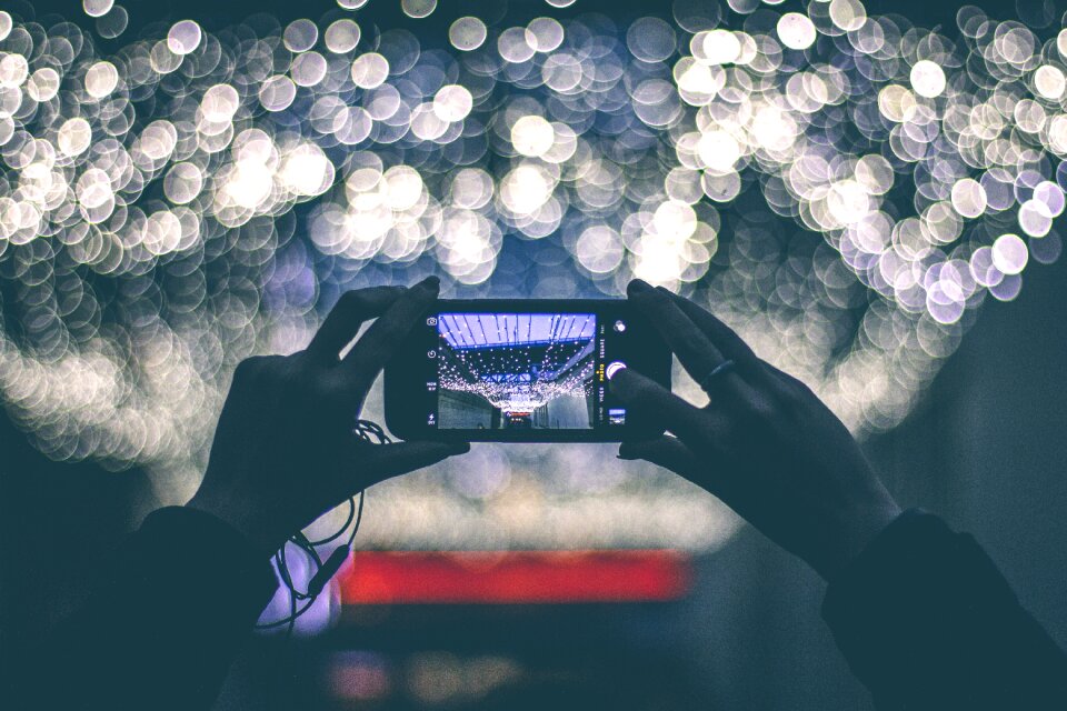Display smartphone camera