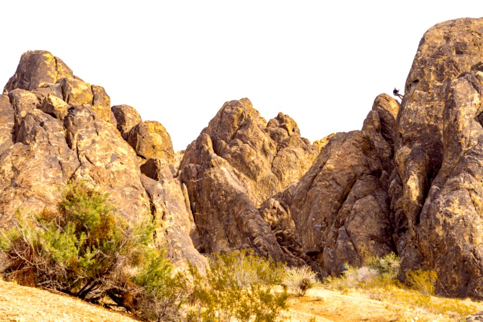 Climbing at Sawtooth Canyon Campground