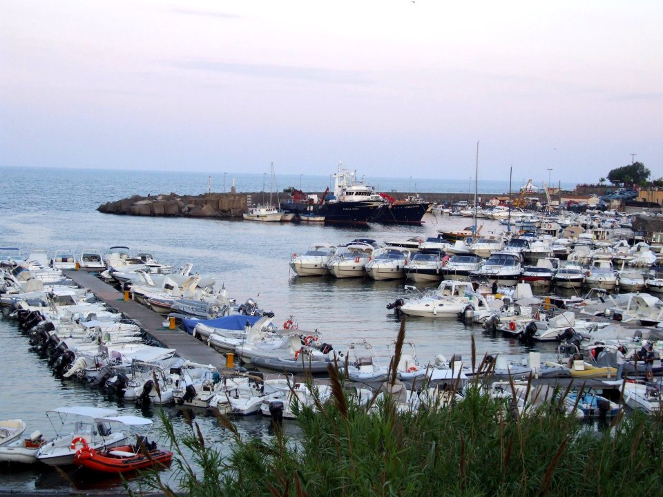 Porto Ulisse Ognina Catania Sicilia-Italy - Creative Commons by gnuckx