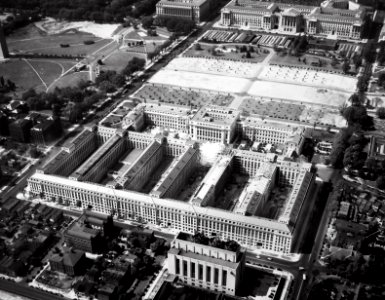 1936 (May) Aerial of Whole Complex with South Bldg from Goodyear Blimp MS Collection 182 USDA History Collection NAL (23)