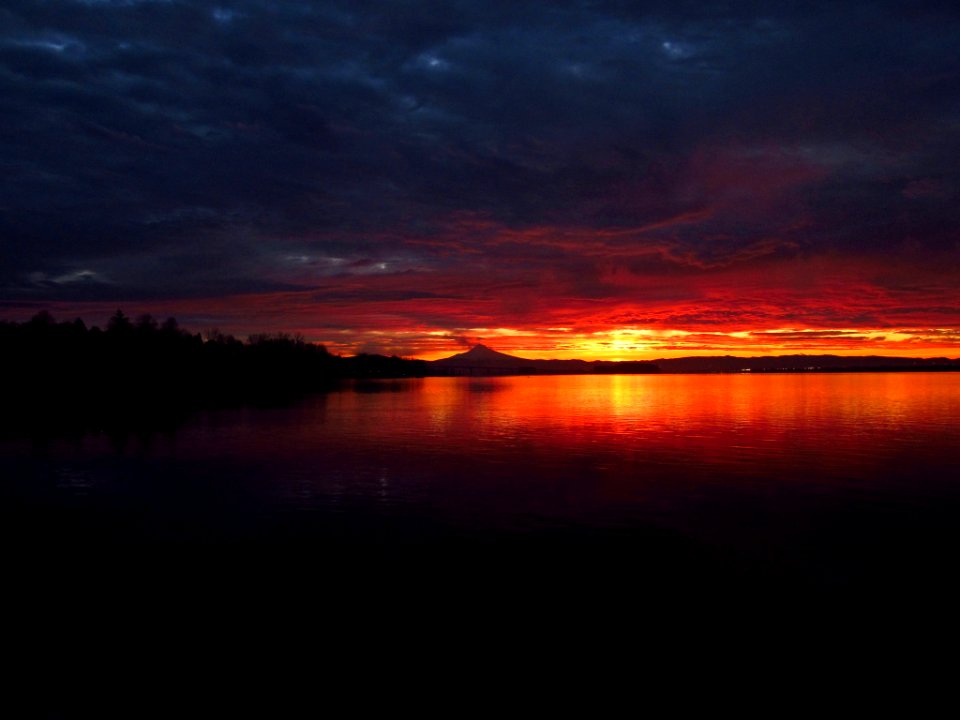 Sunrise at Columbia River in Vancouver, WA