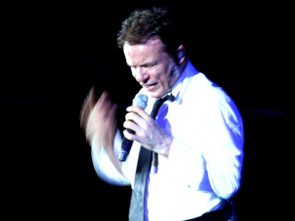 Massimo Ranieri Concert 2009 Taormina-Sicilia-Italy - Creative Commons by gnuckx