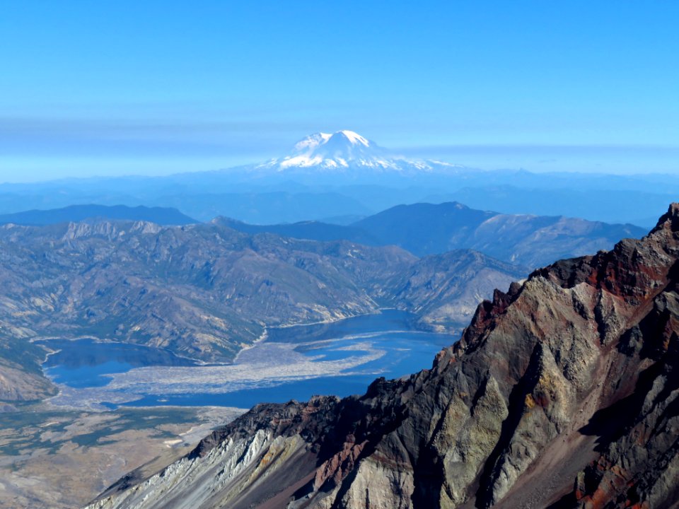 Mt. St. Helens Summit Trail in WA