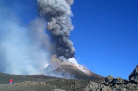 Etna Volcano Paroxysmal Eruption October 26 2013 - Creative Commons by gnuckx