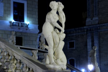 Fontana della Vergogna Palermo Italy - Creative Commons by gnuckx