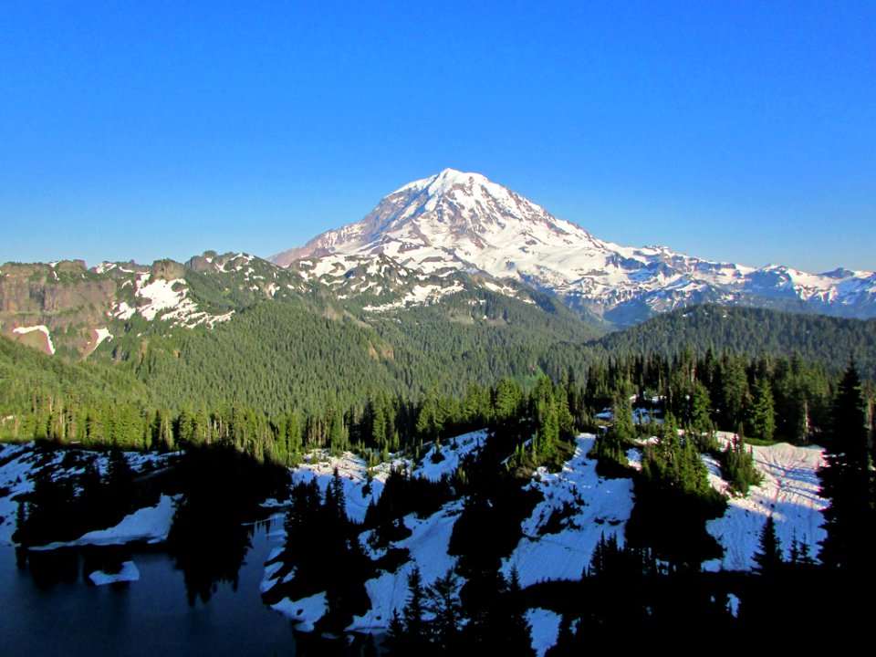Eunice Lake at Mt. Rainier NP in Washington