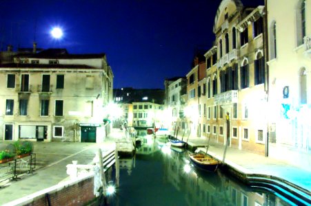 Venice at Night Italy - Venezia italia - Creative Commons by gnuckx