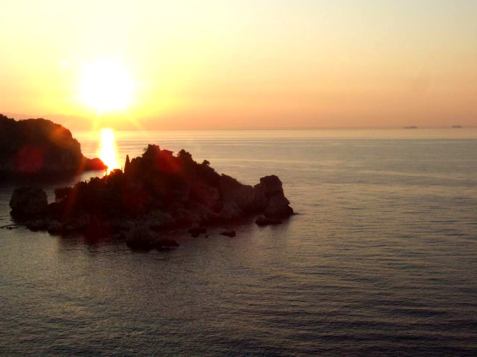 DSCF7876-Dawn Sunset-Isola Bella-Taormina-Sicilia-Italy-gnuckx CC0 HQ