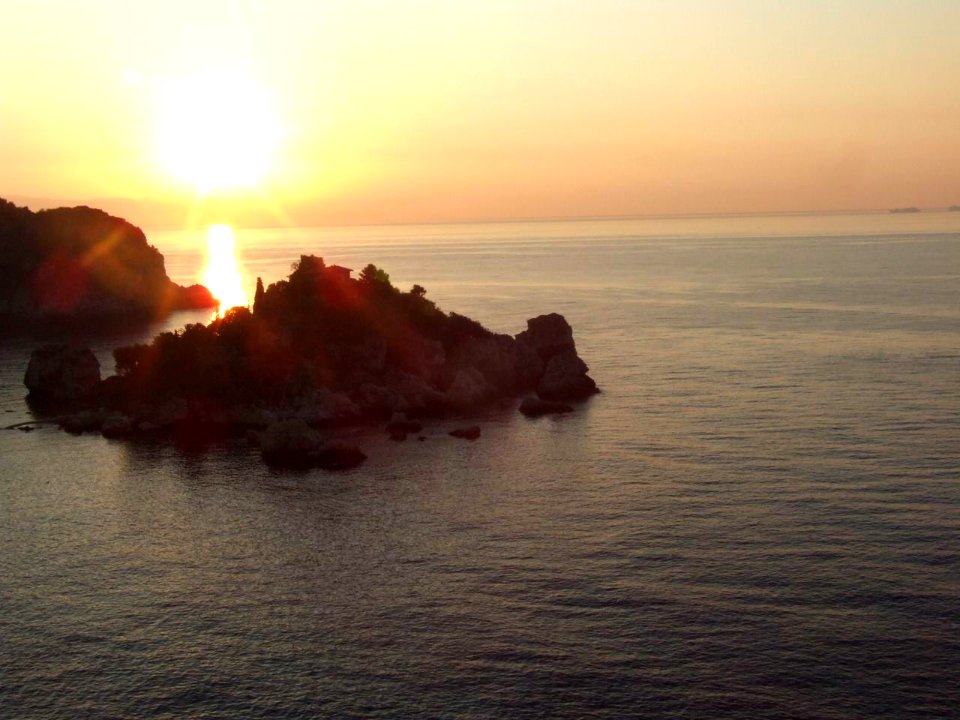 DSCF7884-Dawn Sunset-Isola Bella-Taormina-Sicilia-Italy-gnuckx CC0 HQ