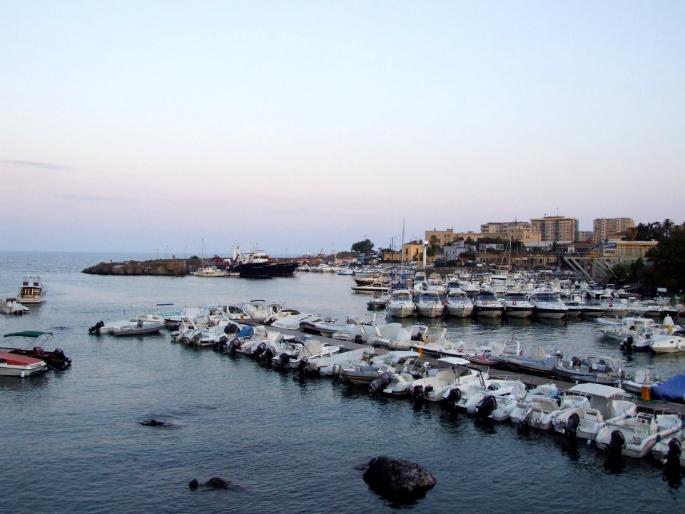 Porto Ulisse-Ognina-Catania-Sicilia-Italy - Creative Commons by gnuckx