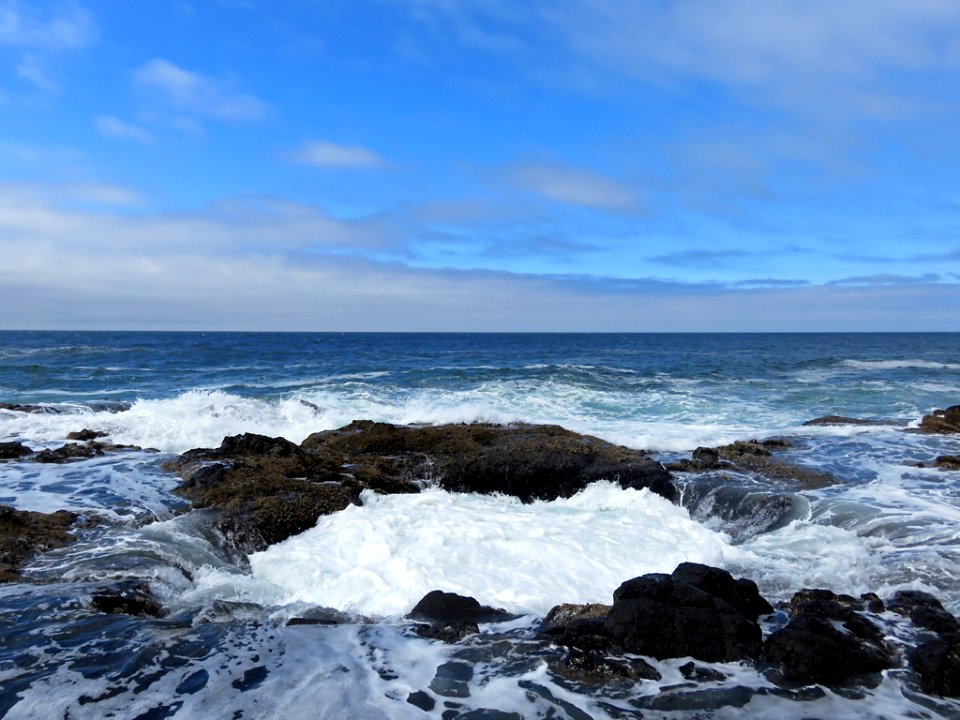 Thor's Well at Cape Perpetua in Oregon