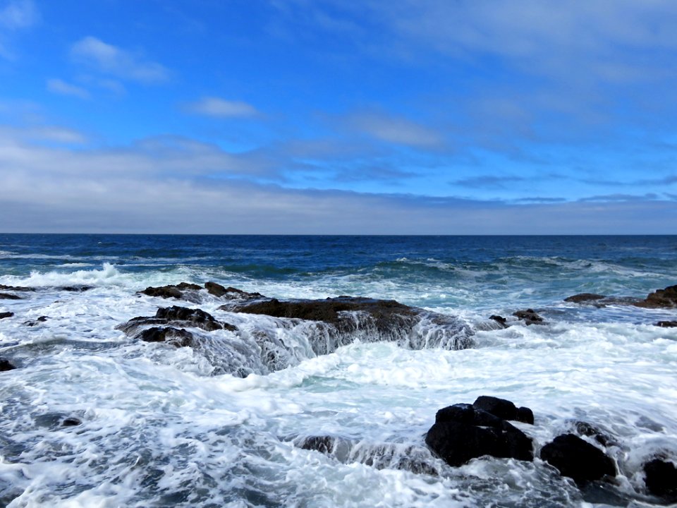 Thor's Well at Cape Perpetua in Oregon