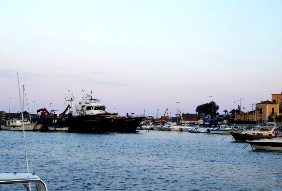 Porto Ulisse-Ognina-Catania-Sicilia-Italy - Creative Commons by gnuckx