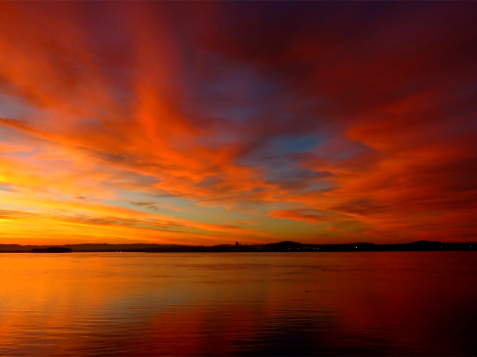 Sunrise at Columbia River in Vancouver, WA