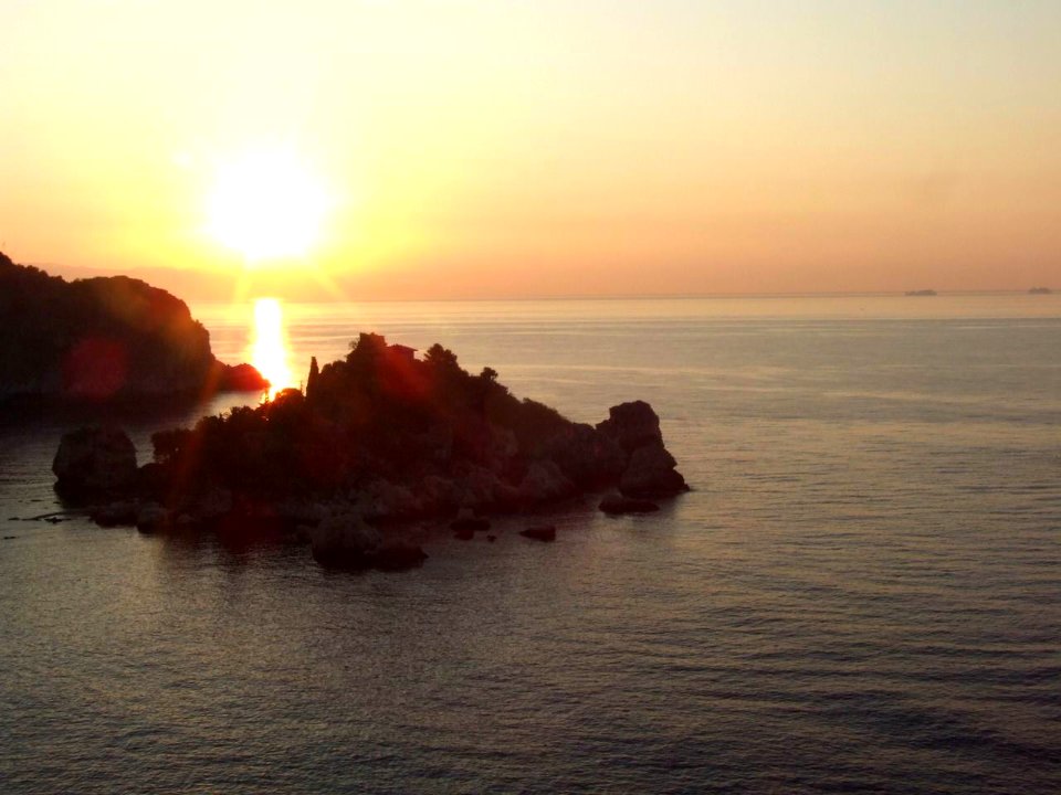 DSCF7873-Dawn Sunset-Isola Bella-Taormina-Sicilia-Italy-gnuckx CC0 HQ