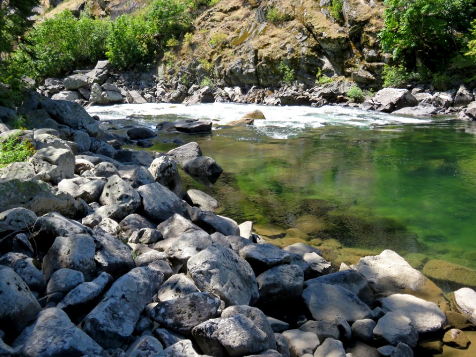 Wenatchee River in WA