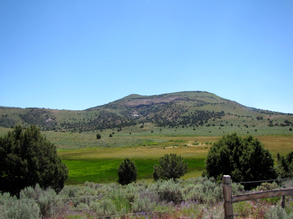 Surprise Valley Barrel Springs Back-Country Byway