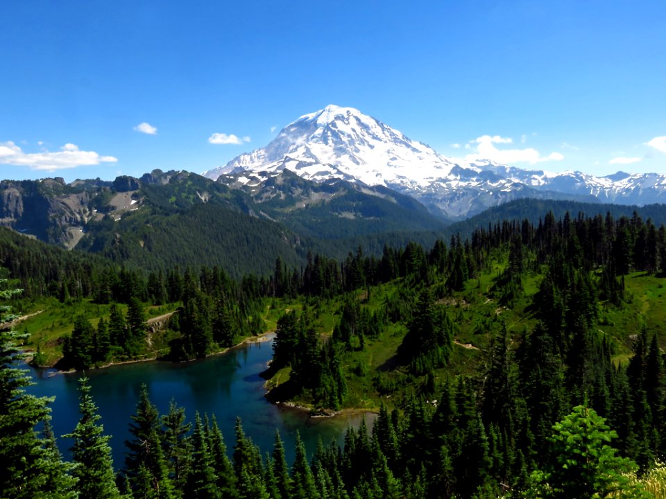 Eunice Lake at Mt. Rainier NP in WA