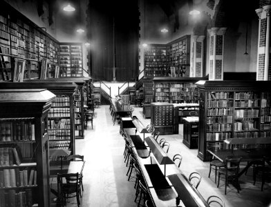 14; Interior of Victoria University Library, Hunter Building - 1940s