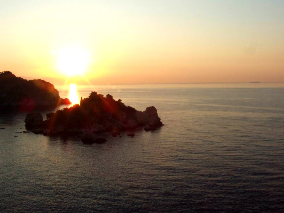 DSCF7892-Dawn Sunset-Isola Bella-Taormina-Sicilia-Italy-gnuckx CC0 HQ