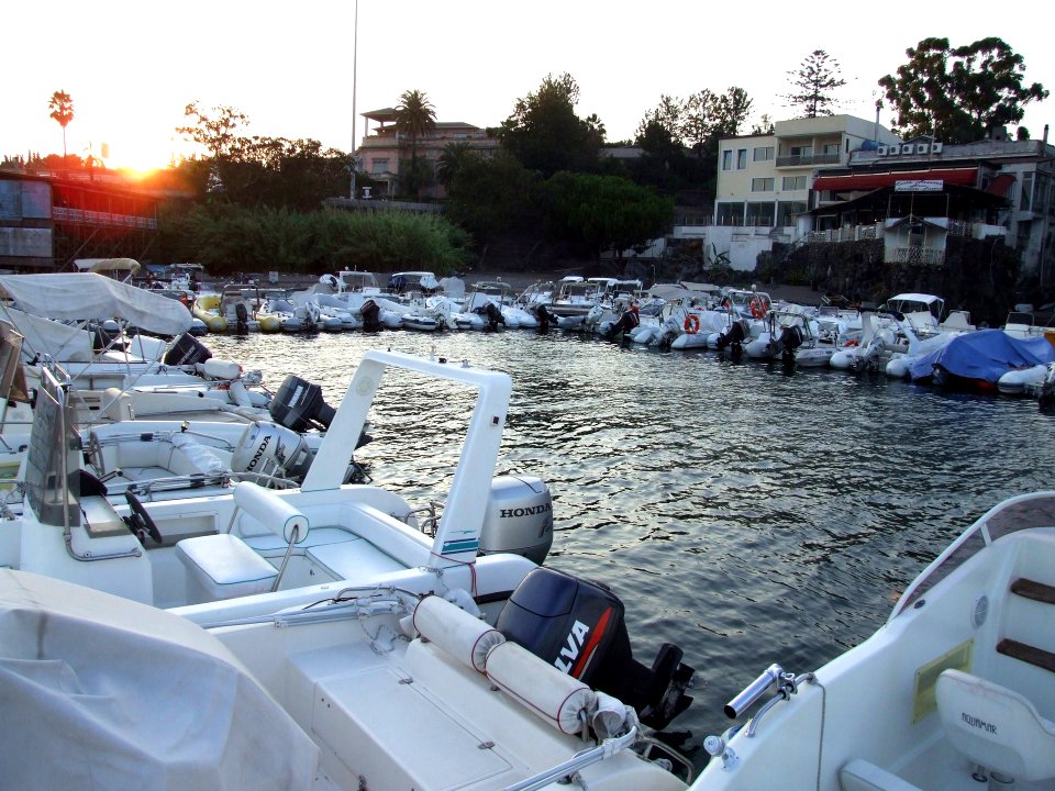 Porto Ulisse Ognina Catania Sicilia-Italy - Creative Commons by gnuckx