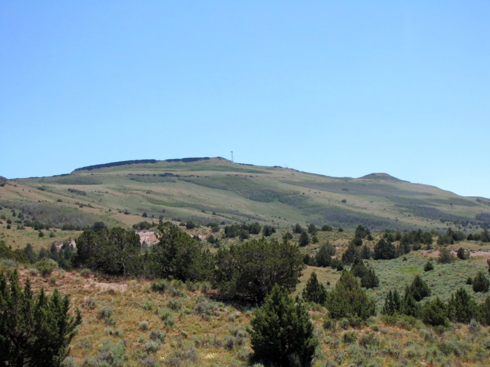 Surprise Valley Barrel Springs Back-Country Byway