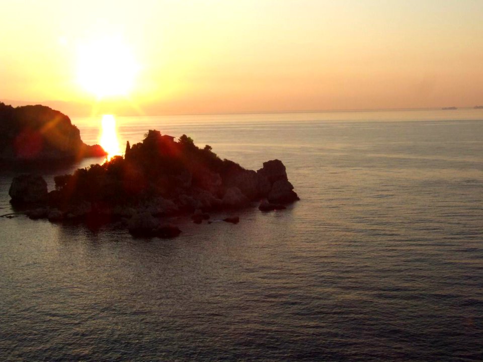 DSCF7883-Dawn Sunset-Isola Bella-Taormina-Sicilia-Italy-gnuckx CC0 HQ