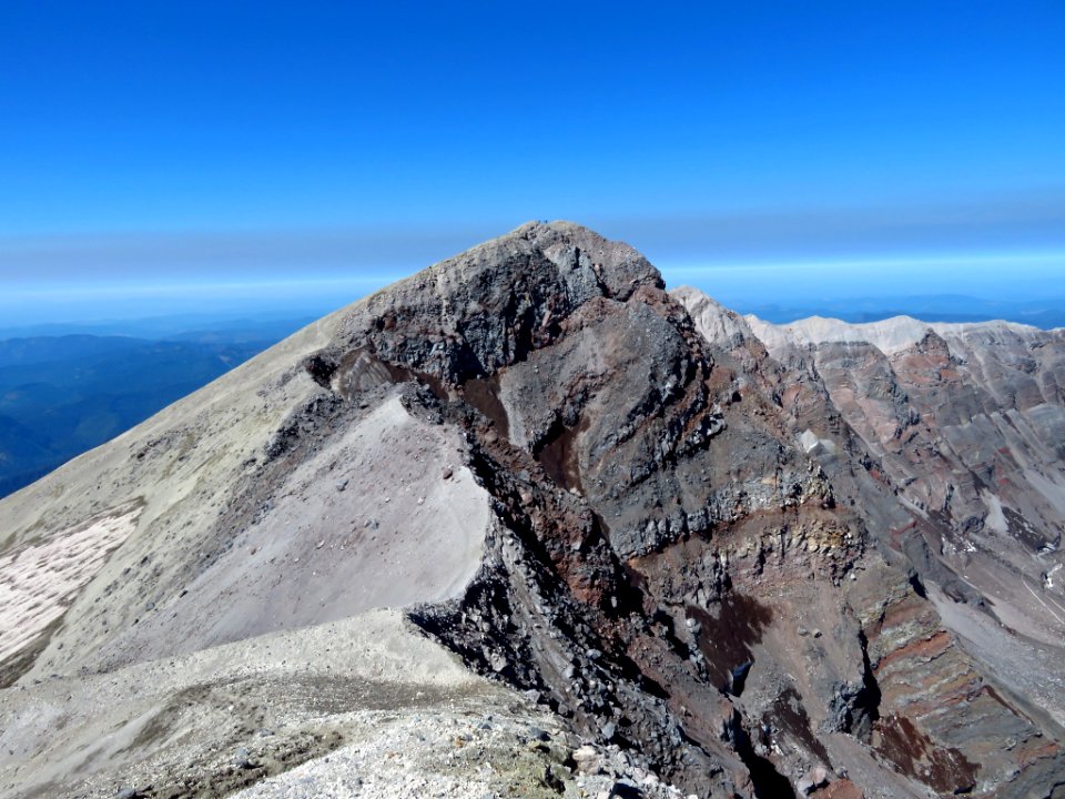 Mt. St. Helens Summit Trail in WA