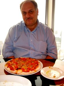 A Chicago Guy Happy at Finding Pizza