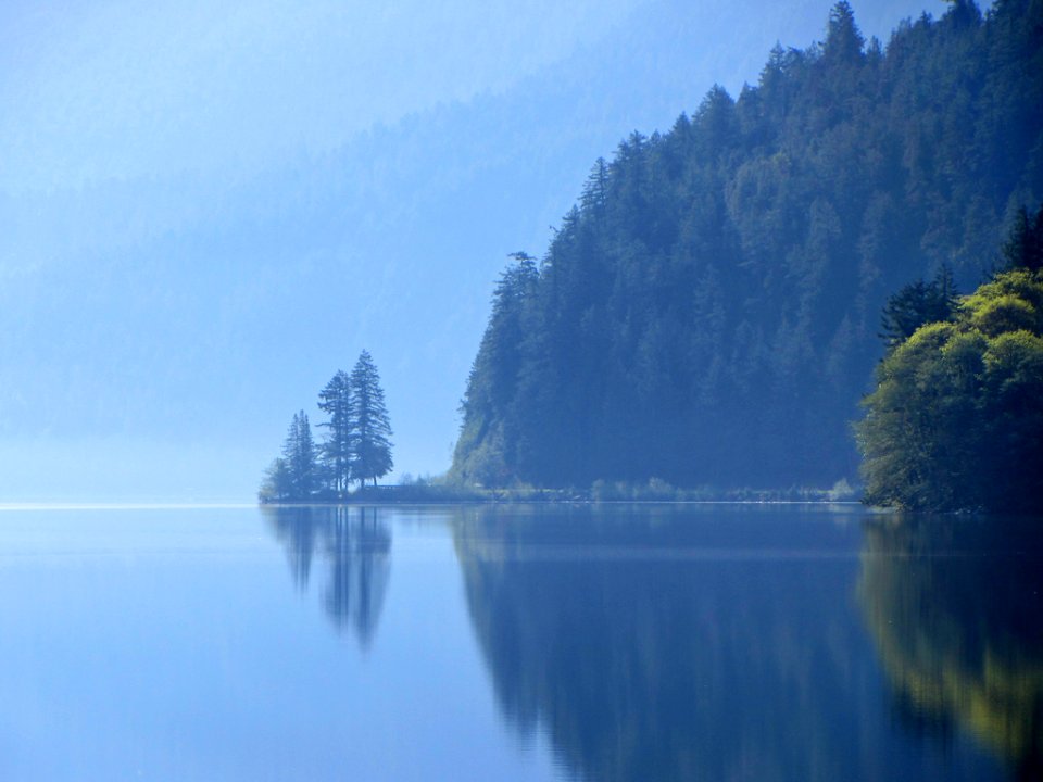 Lake Crescent at Olympic NP in WA