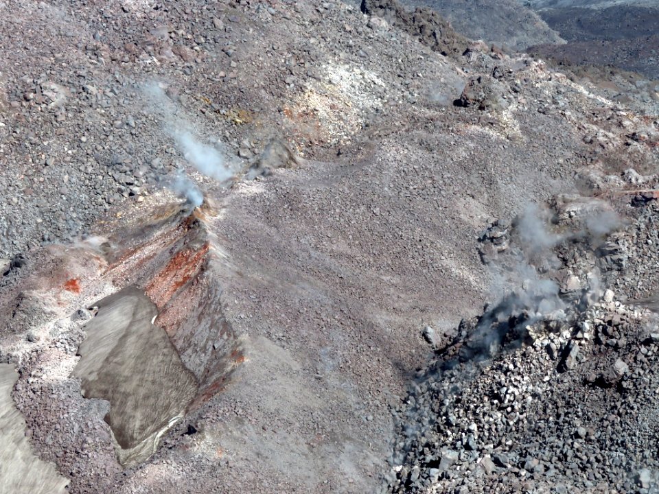 Mt. St. Helens Summit Trail in WA