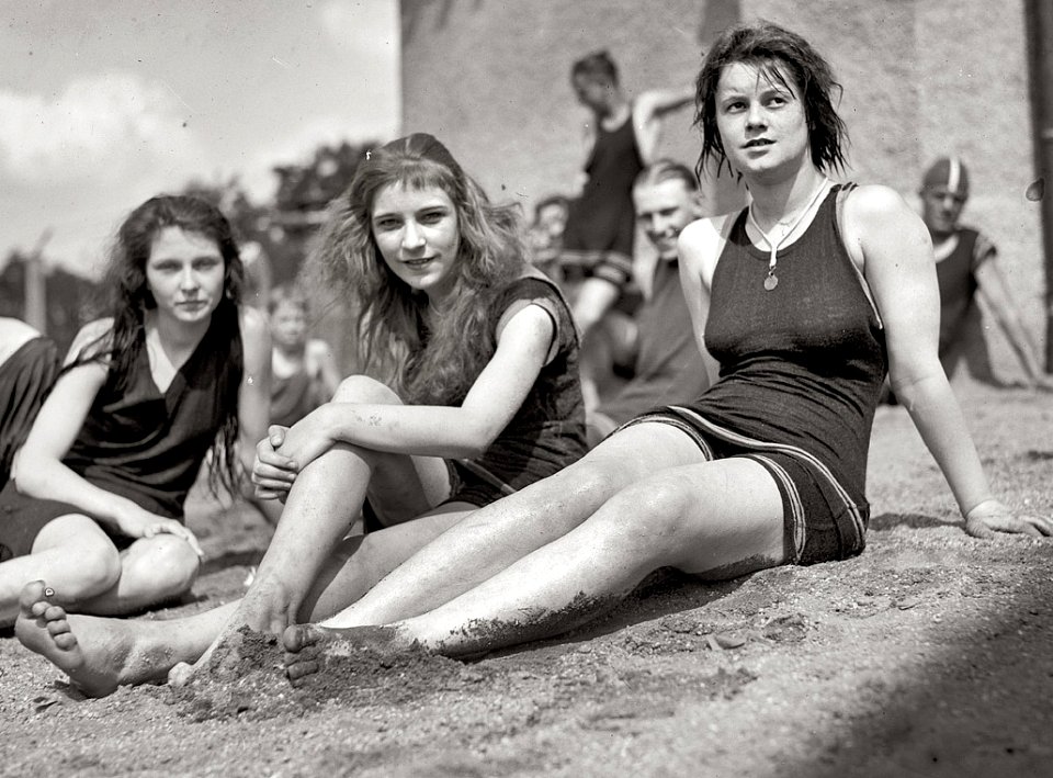 Tidal Basin Bathers, Washington, D.C., 1922 photo