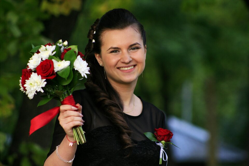 Beauty portrait bouquet photo