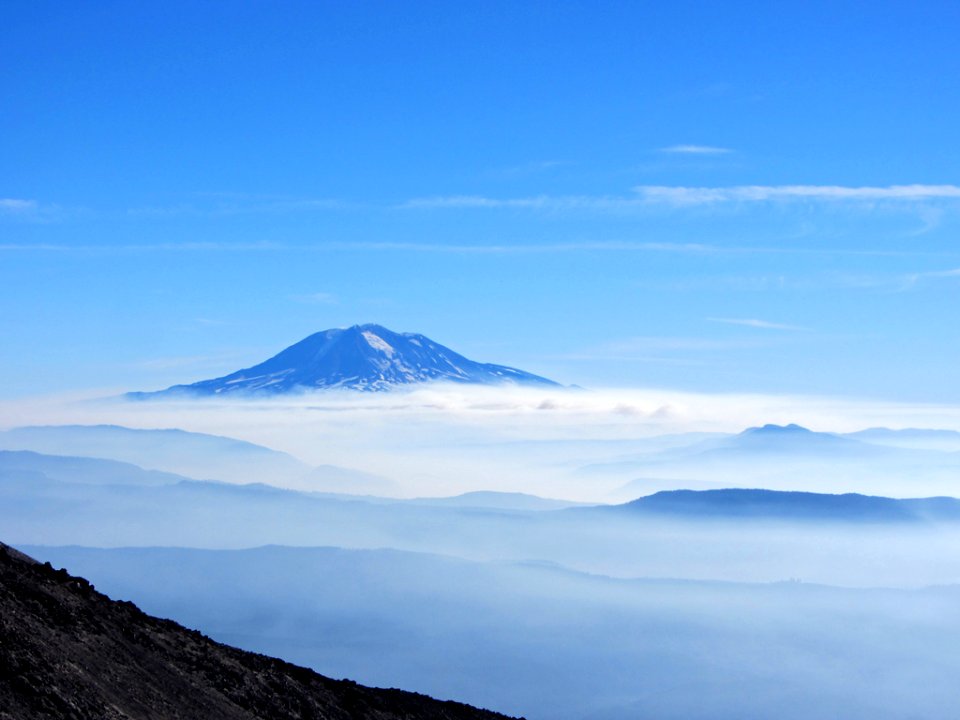 Mt. St. Helens Summit Trail in WA