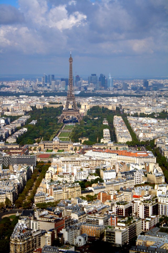Eifell Tower from Montparnasse photo