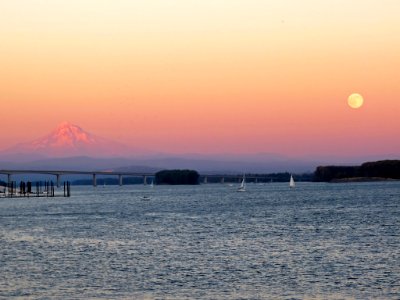 Full Blue Moon Rising over Mt. Hood and Columbia River at Wintler Park in Vancouver, WA