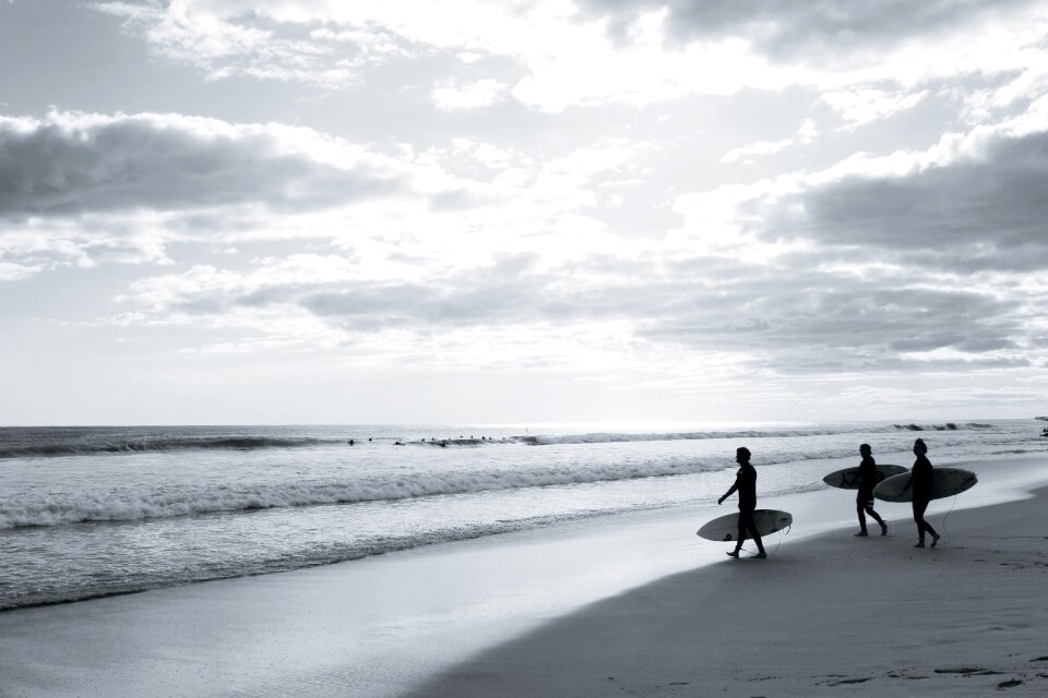 Surf board tide waves
