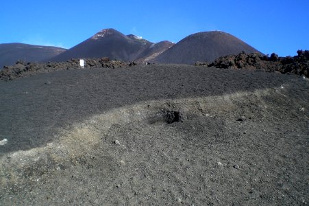 Addio Torre del Flosofo - Aftermath Etna Volcano Paroxysmal Eruption October 26 2013 - Creative Commons by gnuckx