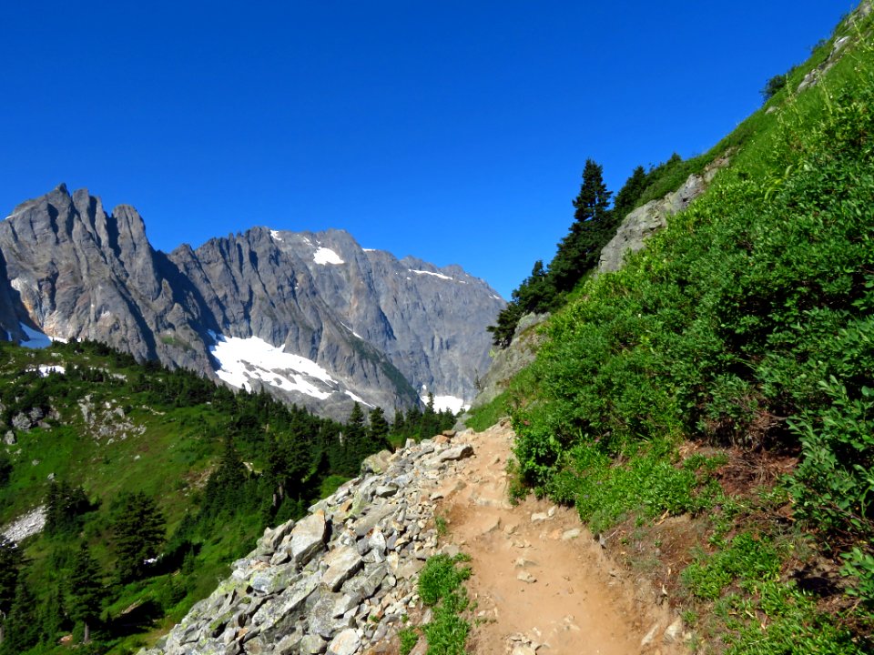 Cascade Pass at North Cascades NP in WA
