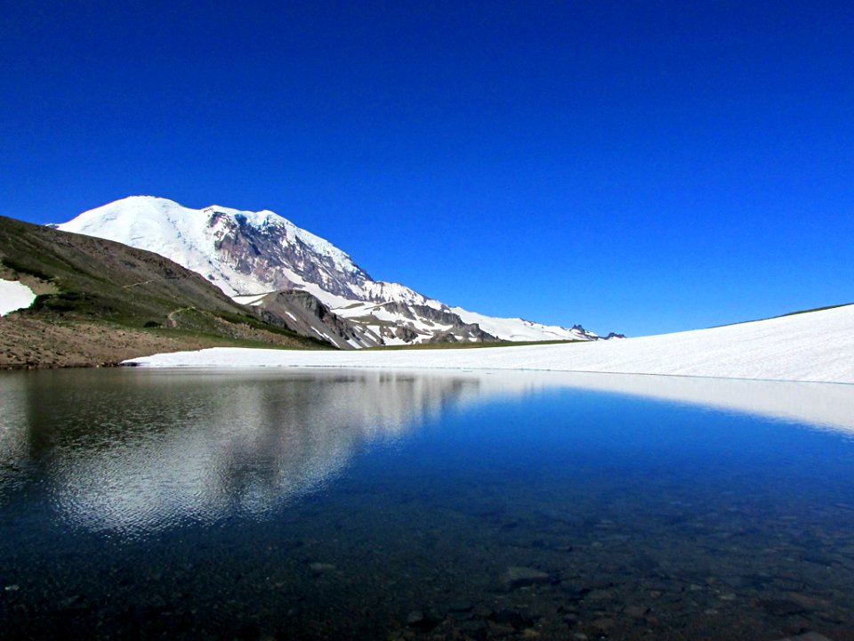 Frozen Lake at Mt. Rainier NP in Washington